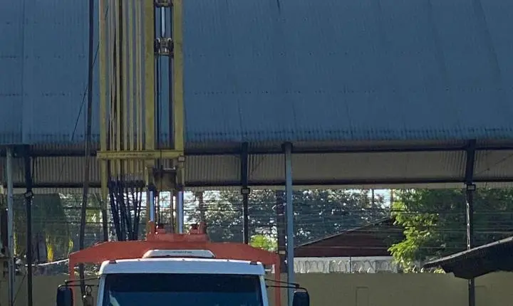 Governo de Rondônia inicia obras de poço semi-artesiano na Escola Duque de Caxias para reforçar abastecimento de água