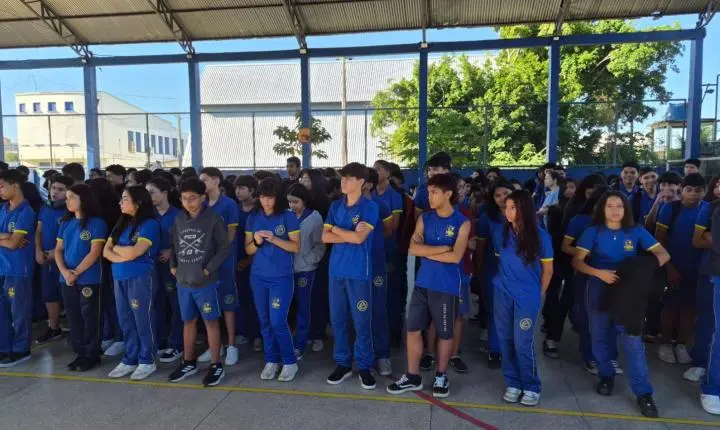 SEMANA DO MEIO AMBIENTE TEM INÍCIO COM PALESTRAS E EXPOSIÇÃO DE TRABALHOS NA EEEFM DUQUE DE CAXIAS