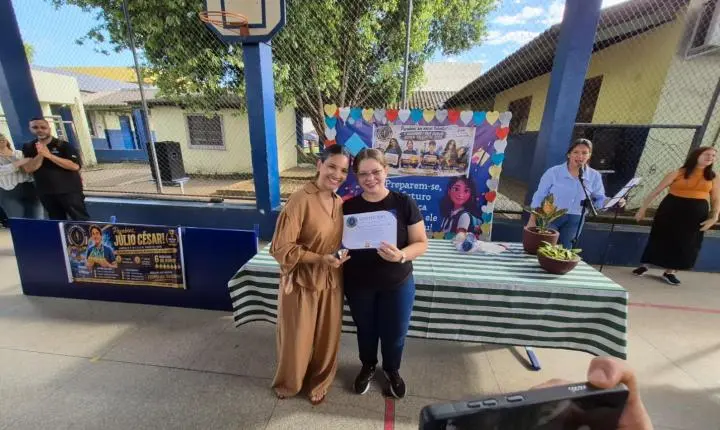 TALENTO, ARTE E EMOÇÃO MARCAM A PREMIAÇÃO DO SUPER TALENTOS 2026 NA EEEFM DUQUE DE CAXIAS
